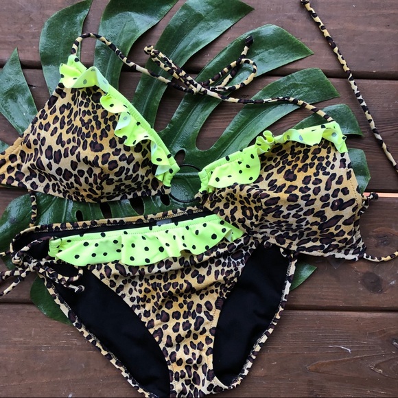 Victoria's Secret Other - VS animal print bikini